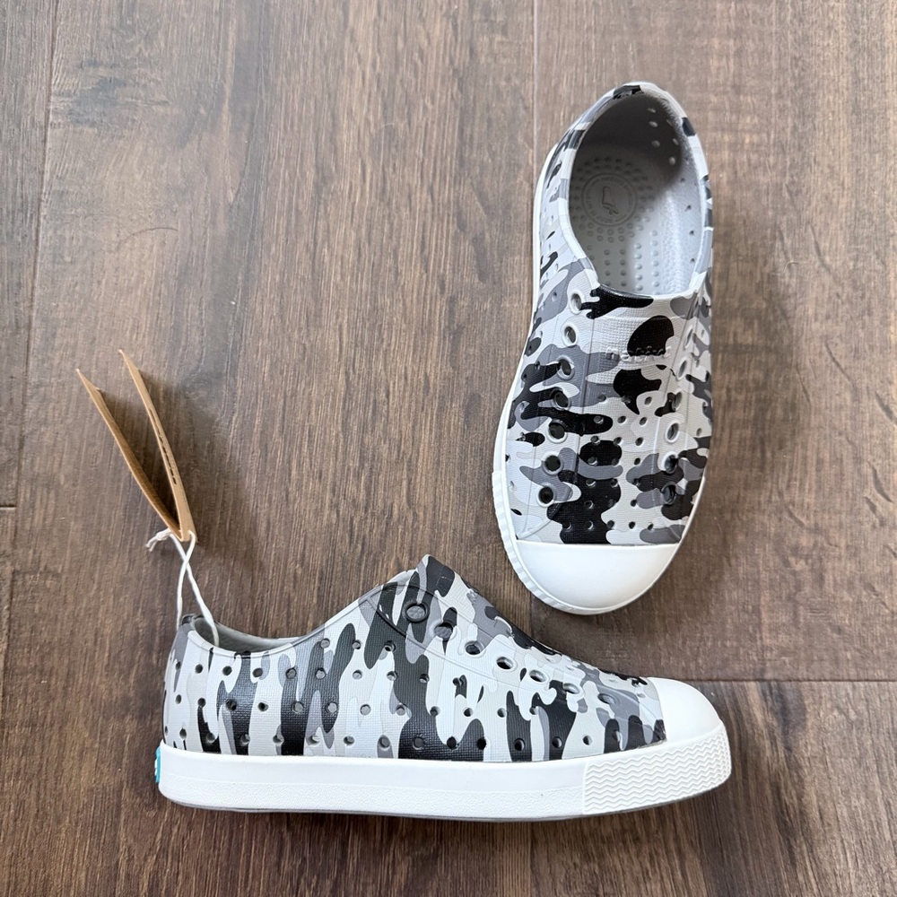 Native Jefferson Print Shoes | Mist Camo | Size: 10 - Picture 8 of 9